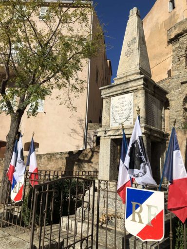 Le monument aux morts